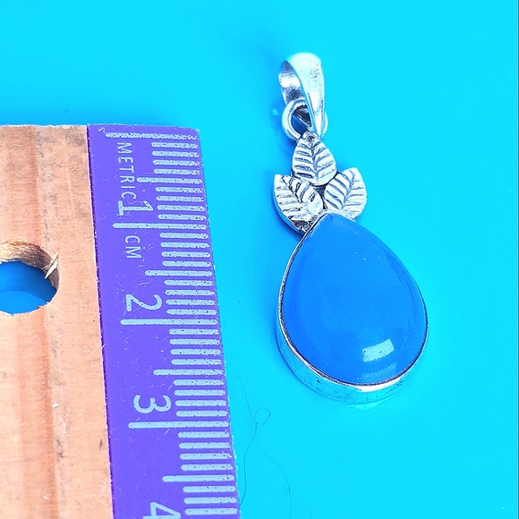 Natural Chalcedony 925 Sterling Silver Pendant - Picture 5 of 7